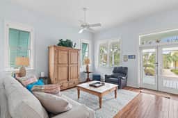 2BR Coastal Cottage w/ Private Courtyard + Close to Beaches| Coconut Cottage - Image 5