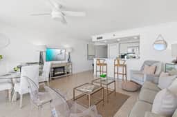 Relaxing Destin Getaway Near Beaches & Attractions | Magnolia House 306 - Image 3