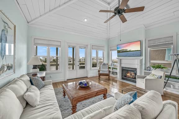 4BR Renovated Coastal Cottage with Lake Views + 3 Decks | Palmetto Cottage - Image 2