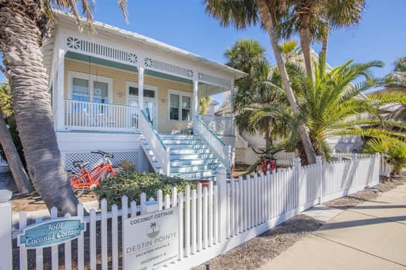 2BR Coastal Cottage w/ Private Courtyard + Close to Beaches| Coconut Cottage - Image 2