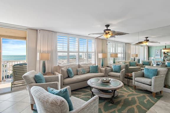 2BR Penthouse with Panoramic Views + Private Beaches | Magnolia House 602 - Image 1