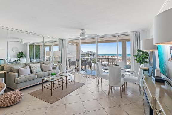 Relaxing Destin Getaway Near Beaches & Attractions | Magnolia House 306 - Image 1